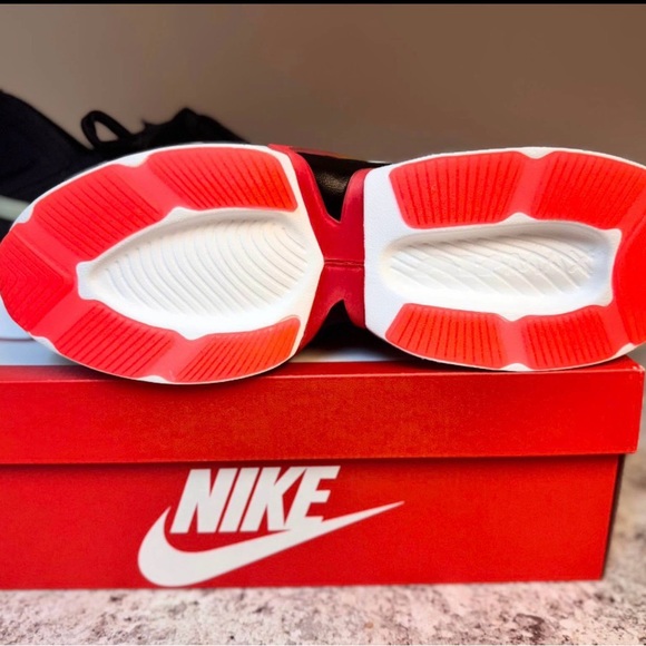 Brand new ⚠️ Nike Black Sneakers with Yellow and Red accent
Women’s (size 11) - Picture 4 of 6